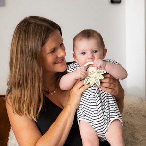 Sophie la girafe SLG Il Etait Une Fois Mille Feuille Teething Ring Sophie La Girafe TASTE White