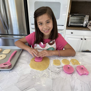 Donut Spatula and Cookie stamps - My Little Thieves