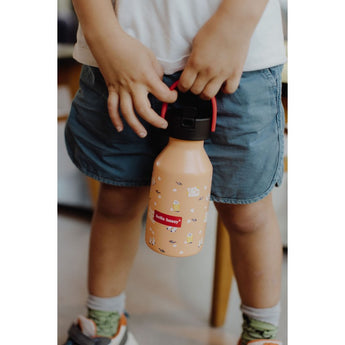 Hello Hossy Enjoy 350ml water bottle lifestyle photo