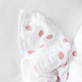 Muslin Swaddle - Strawberries - My Little Thieves