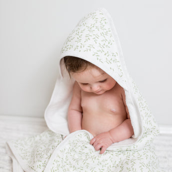 Lulujo Cozy Hooded Baby Towel Soft, Stylish & Versatile | Bath Towel