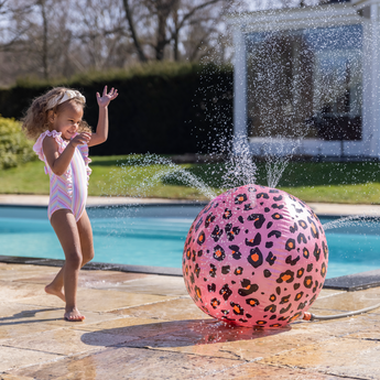 Swim Essentials Inflatable Sprinkler Ball 60cm | Kids Outdoor Water Toy