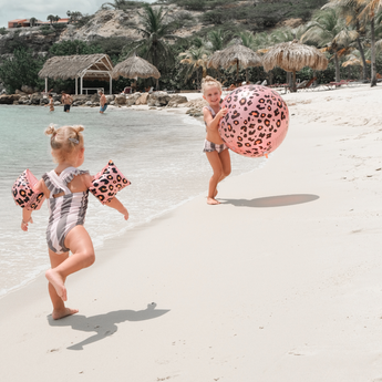 Swim Essentials Inflatable Sprinkler Ball 60cm | Kids Outdoor Water Toy