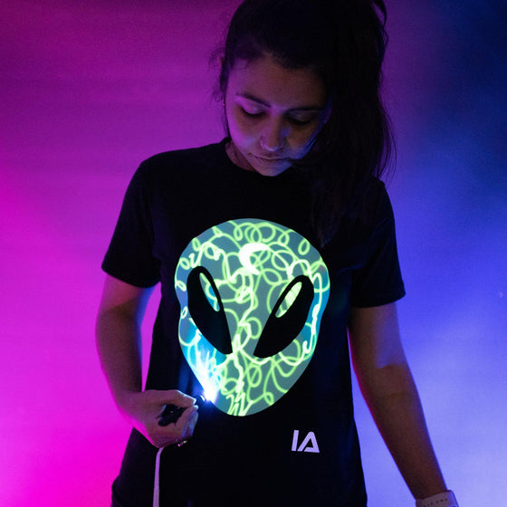 Alien Head Interactive Glow In The Dark T-Shirt - My Little Thieves