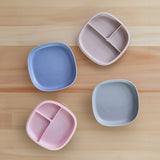b.box 2 in 1 suction plate | Strong suction base | Removable divider to age up | Grows with your child | Curved sides for easy scooping | Dishwasher Safe | From 6m+