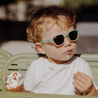 Hello Hossy Mini Jerry Sunglasses - lifestyle