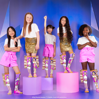Madmia Kpop Golden Socks – official MADMIA image