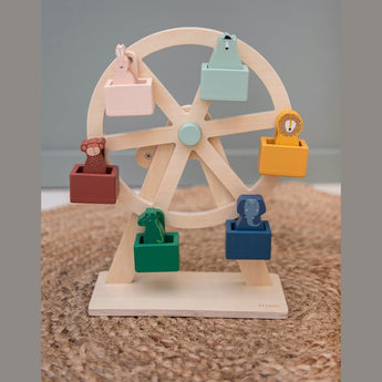 Wooden ferris wheel - My Little Thieves