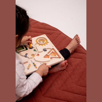 Wooden magnetic maze - My Little Thieves